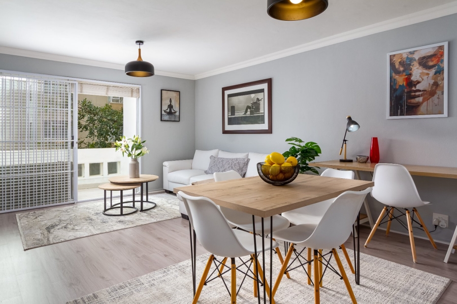 2 Bedroom Property for Sale in Green Point Western Cape